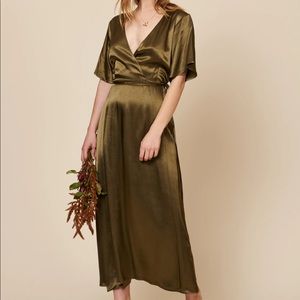 NWT WHIMSY + ROW 🌿 Lola Wrap Dress in Hunter Green (L)